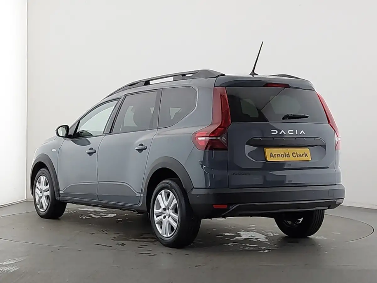 2023-volvo-c40-e-recharge-core-228bhp-big-1