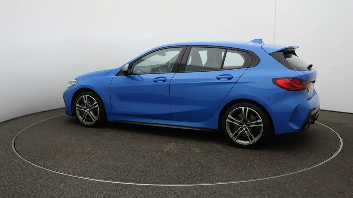 2022-bmw-1-series-20-m135i-xdrive-big-47
