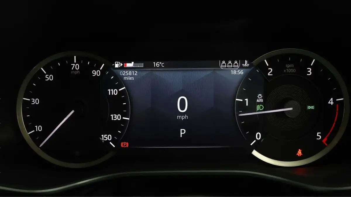 2022-jaguar-f-pace-20-d200-s-big-9