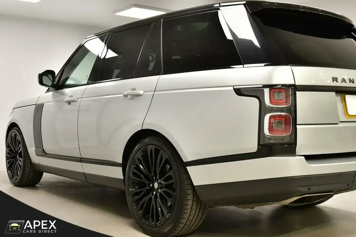 2018-land-rover-range-rover-30tdv6-vogue-big-22