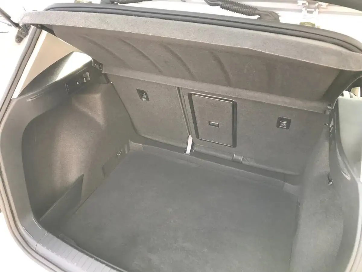2018-seat-ateca-16tdi-se-technology-big-12