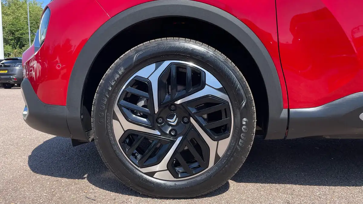 2024-citroen-c4-x-12-puretech-max-130ps-ss-eat8-big-13
