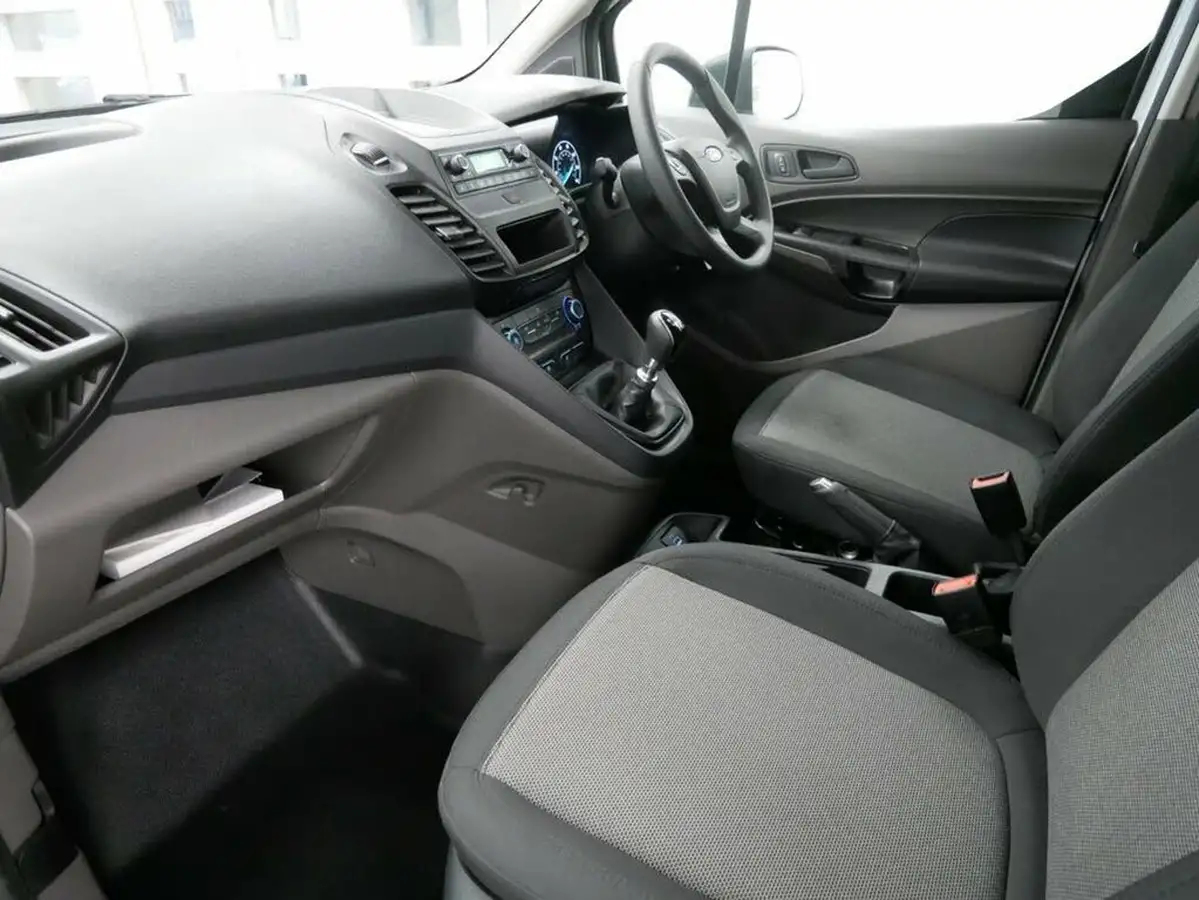 2022-ford-transit-connect-big-16