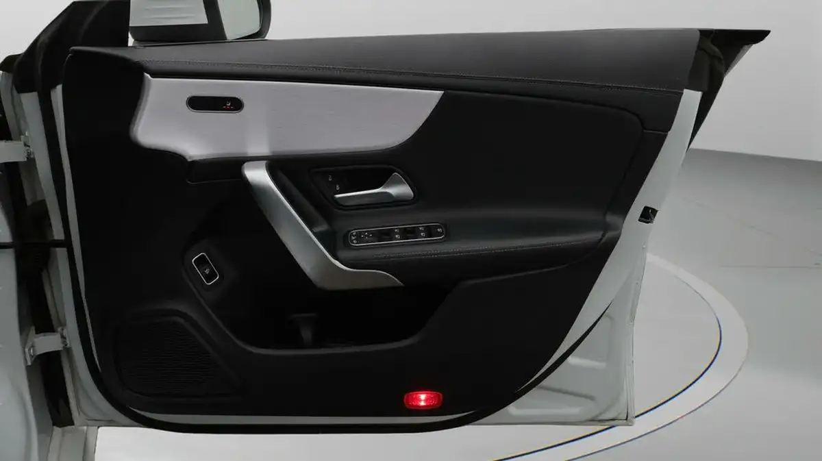 2020-mercedes-benz-cla-13-cla-200-amg-line-coupe-4d-7g-dct-big-15