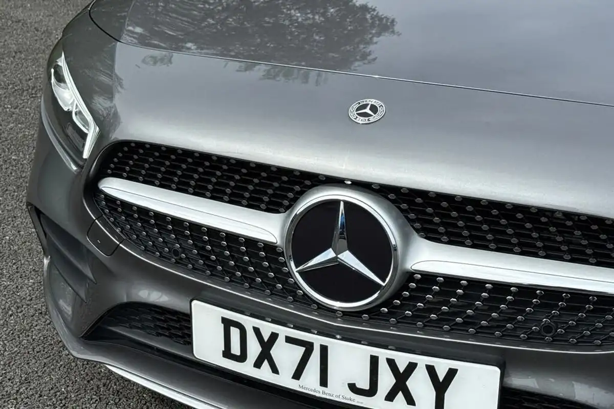 2021-mercedes-benz-a-class-13-a180-amg-line-executive-hatchback-5d-7g-dct-big-25