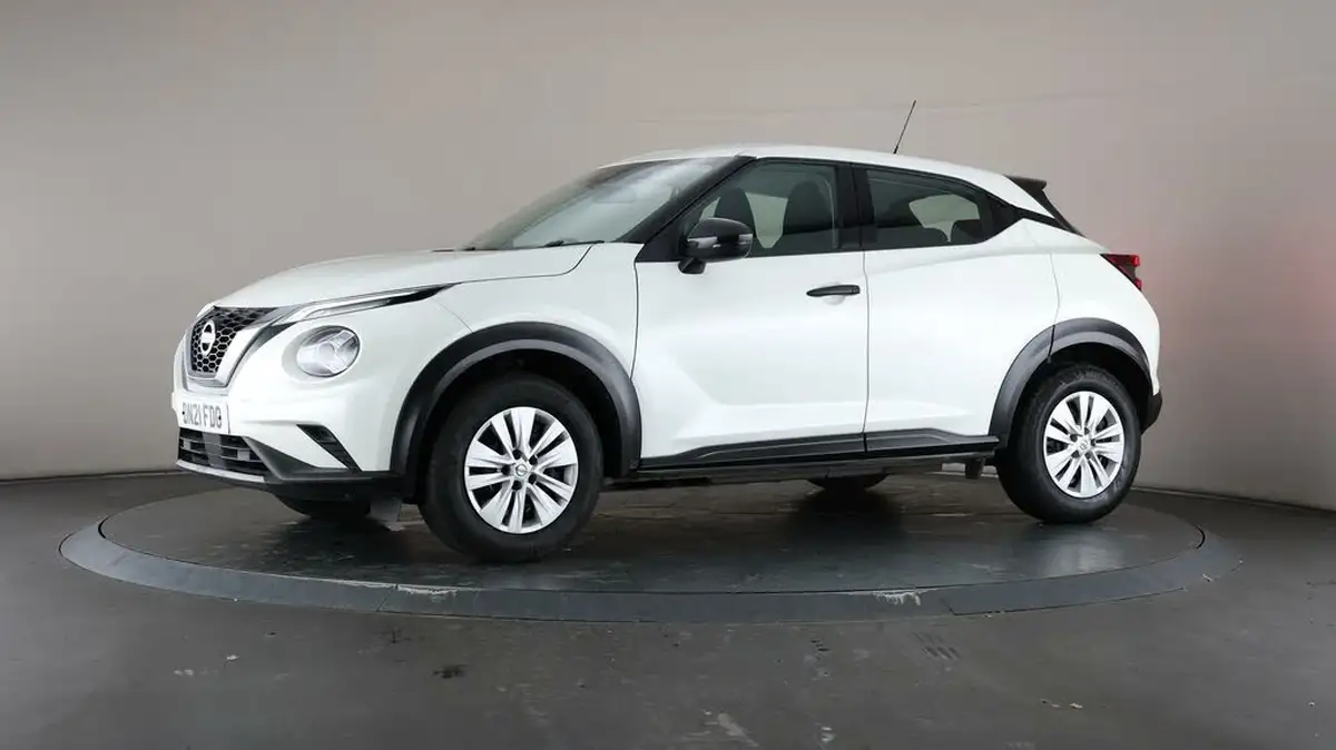 2021-nissan-juke-10-dig-t-visia-big-36