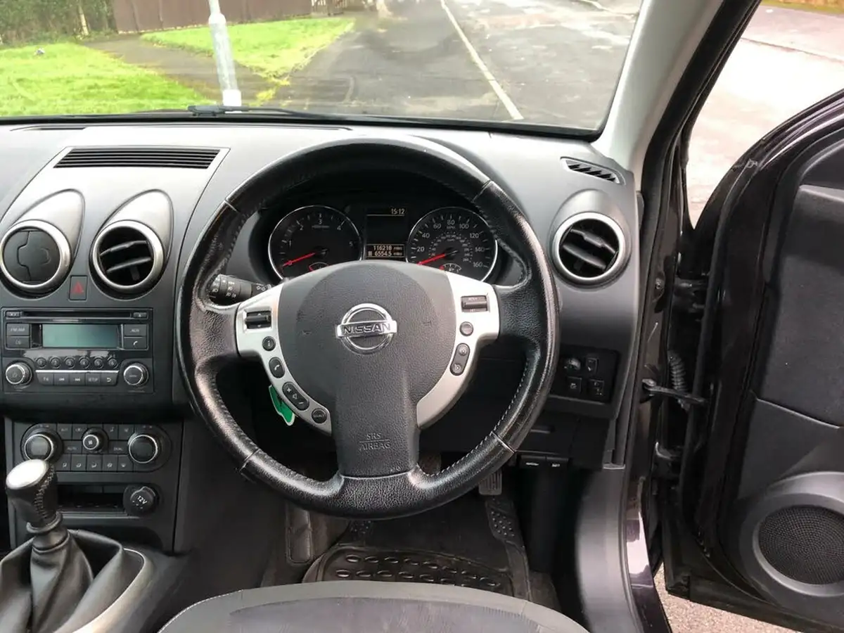 2012-nissan-qashqai-15td-acenta-big-45