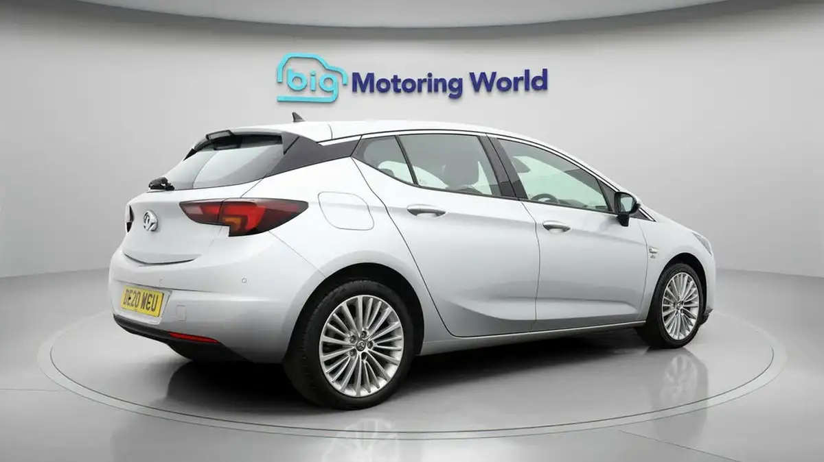 2020-vauxhall-astra-12-turbo-elite-nav-big-6