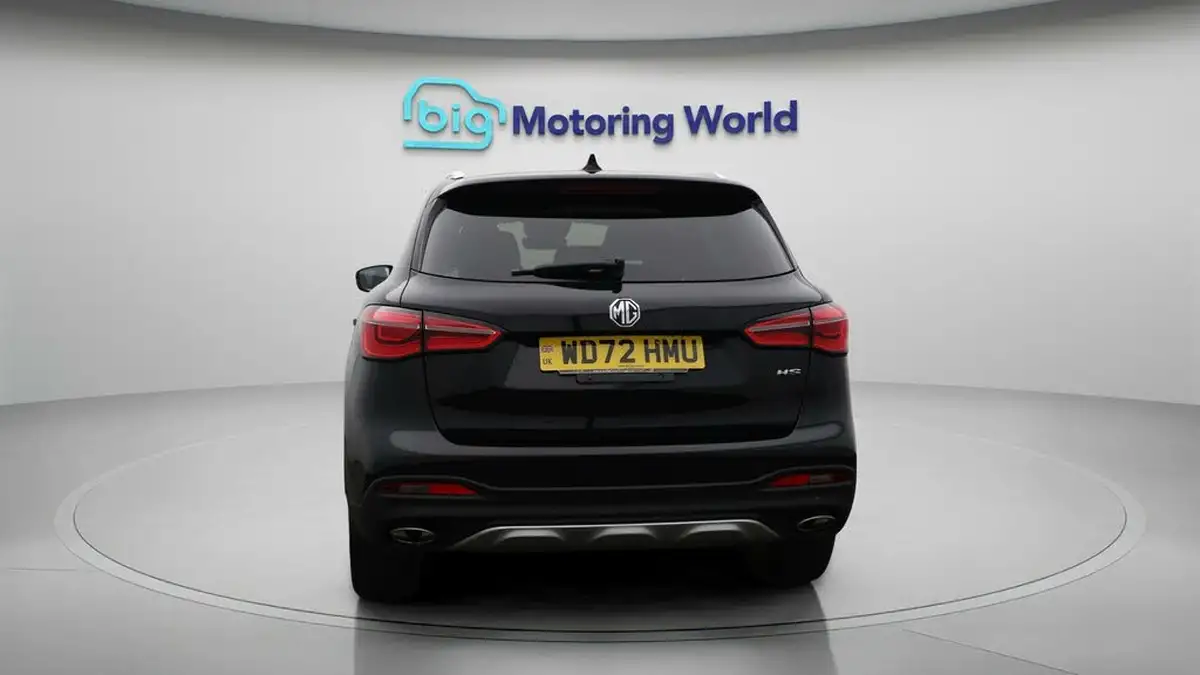 2023-mg-hs-15t-gdi-exclusive-162ps-dct-big-6