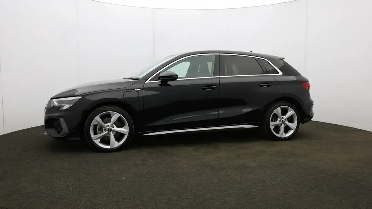 2021-audi-a3-14-40-tfsi-e-s-line-big-33