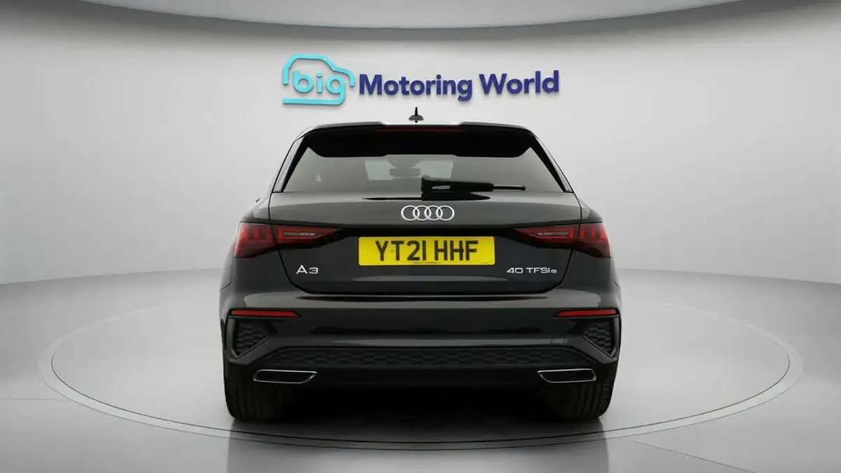 2021-audi-a3-14-40-tfsi-e-s-line-big-5
