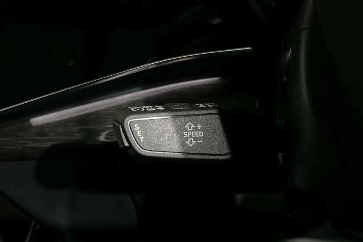 2023-audi-q7-30-55-tfsi-black-edition-big-29