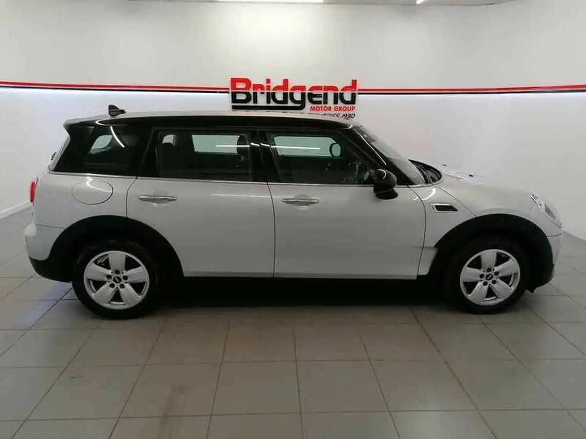 2018-mini-clubman-15-cooper-big-3