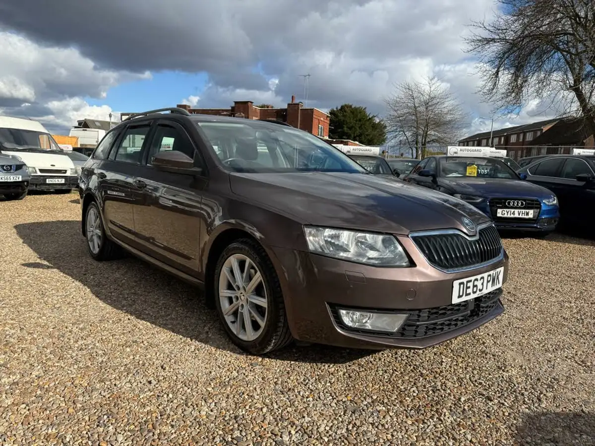 2013-skoda-octavia-14-elegance-140ps-estate-1395cc-big-20