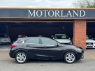 2017-infiniti-q30-15d-se-business-pack-dct-small-4