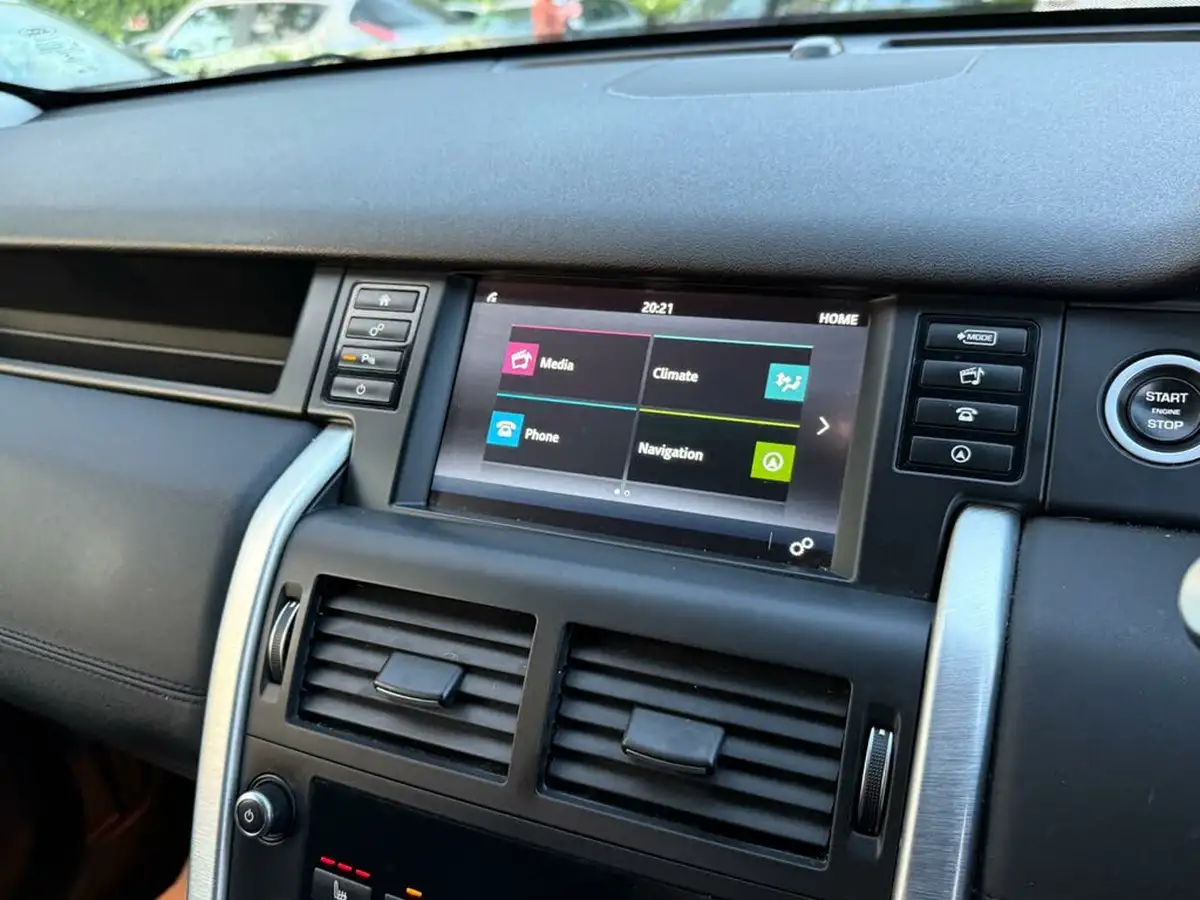 2018-land-rover-discovery-sport-20ed4-se-tech-152ps-big-17
