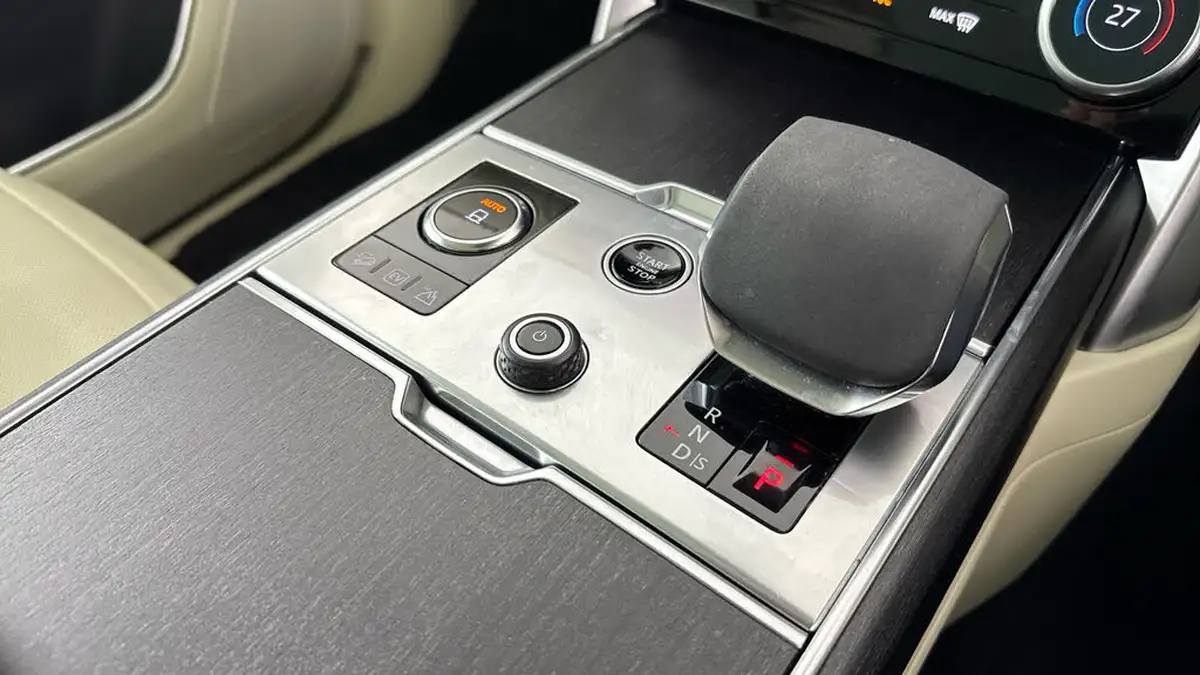2022-land-rover-range-rover-30-p440e-se-big-19