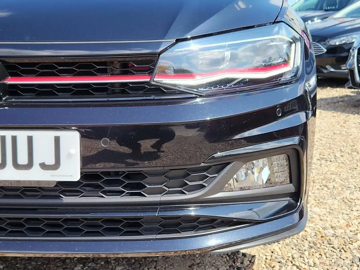 2019-volkswagen-polo-20-tsi-gti-big-42
