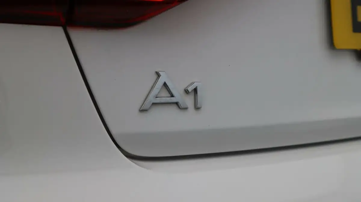 2022-audi-a1-10-30-tfsi-sport-s-tronic-big-20