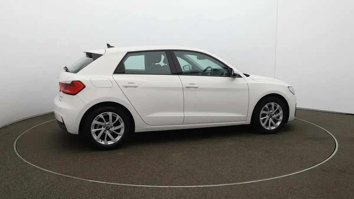 2022-audi-a1-10-30-tfsi-sport-s-tronic-big-48