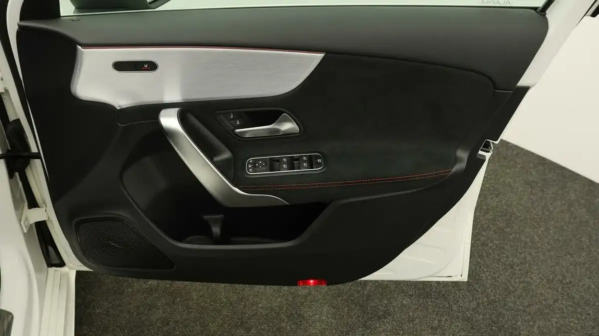 2020-mercedes-benz-a-class-20d-a220d-amg-line-premium-hatchback-5d-big-14