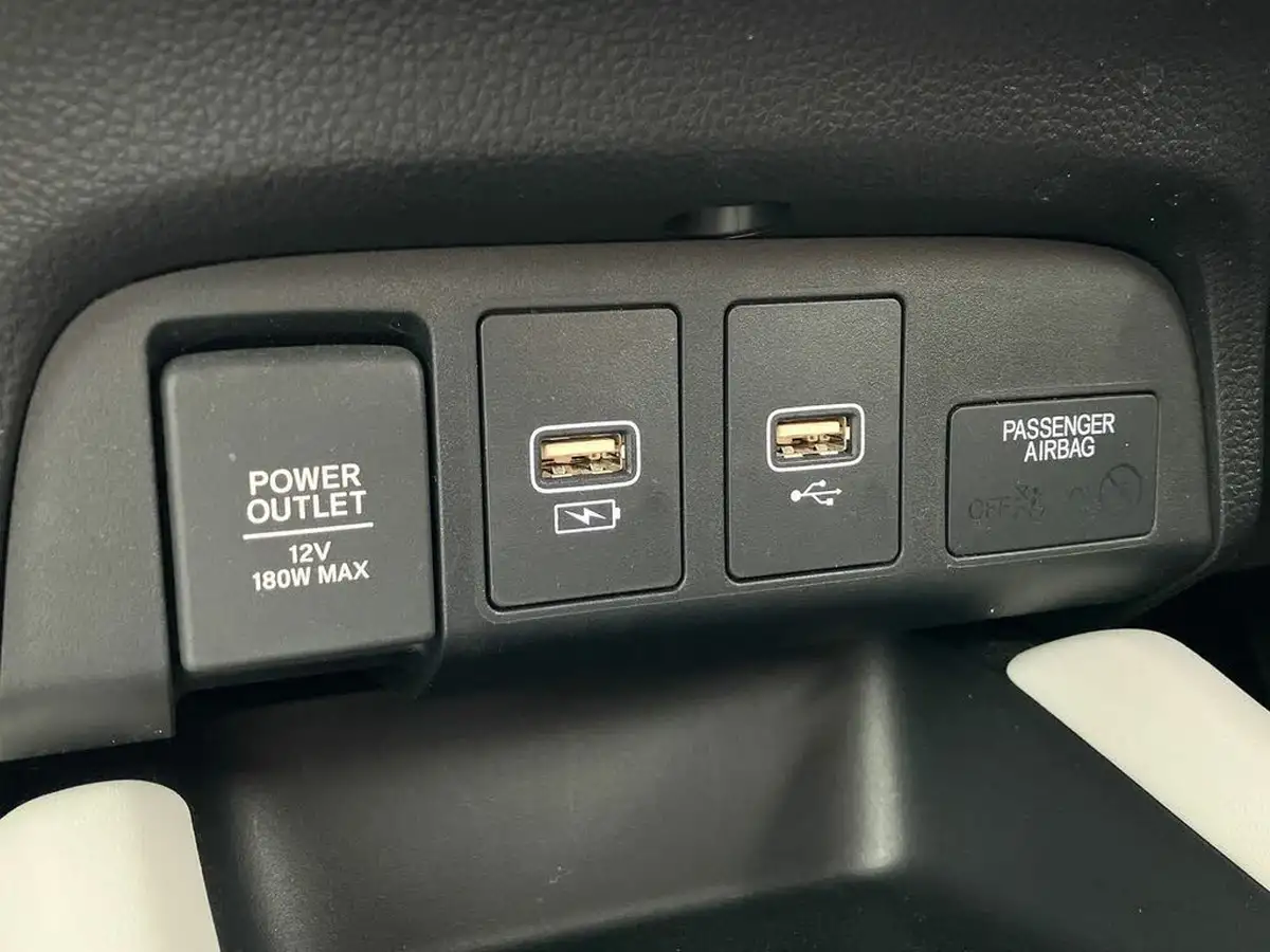2021-honda-jazz-15-i-mmd-ex-107ps-big-38