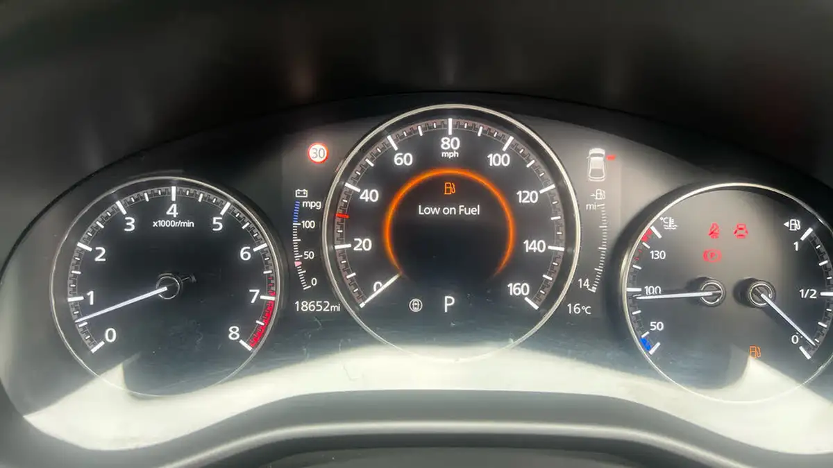 2022-mazda-mazda3-20-sport-lux-186ps-hatchback-5d-auto-big-12