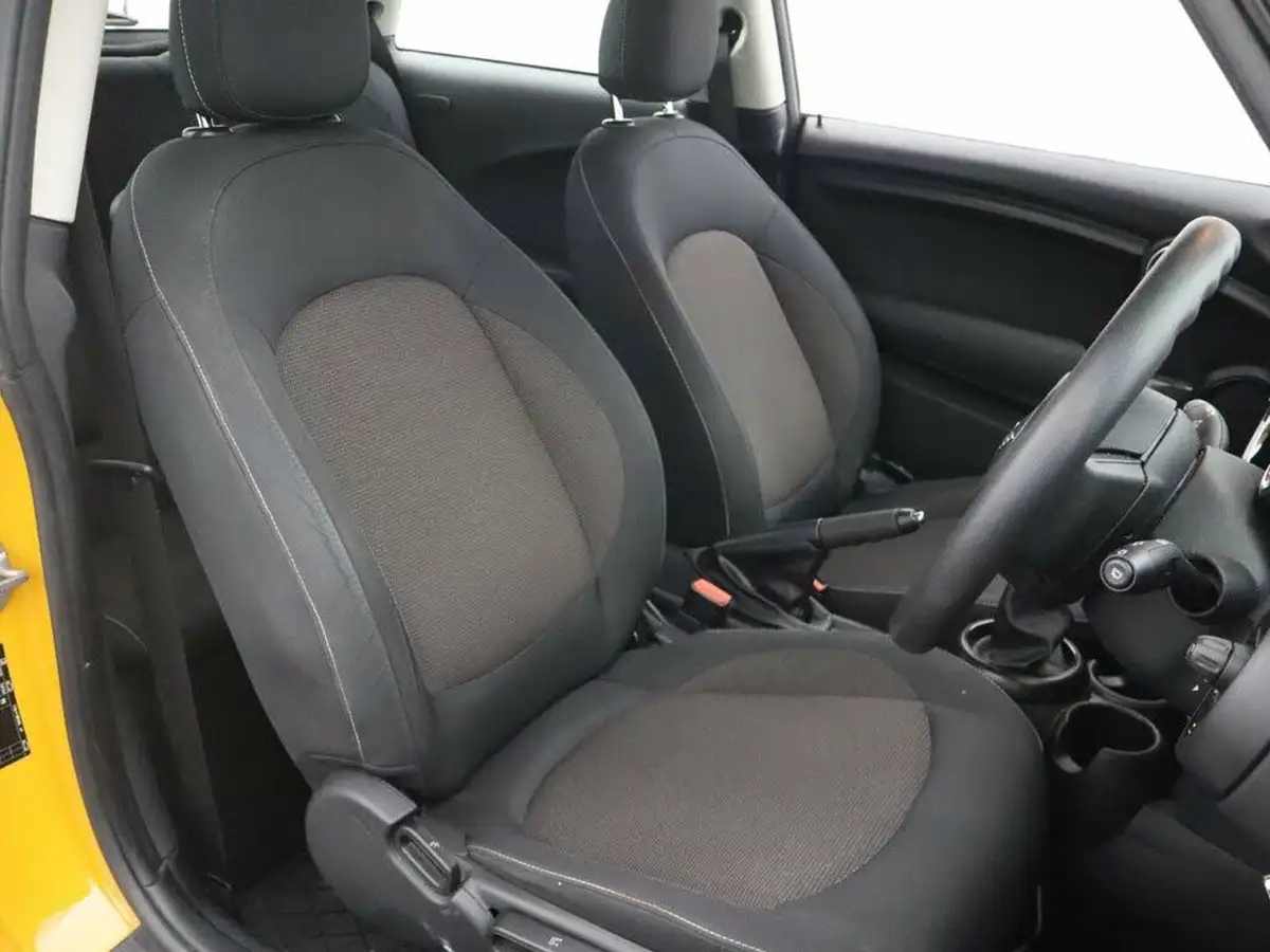 2016-mini-cooper-12-one-3d-big-13