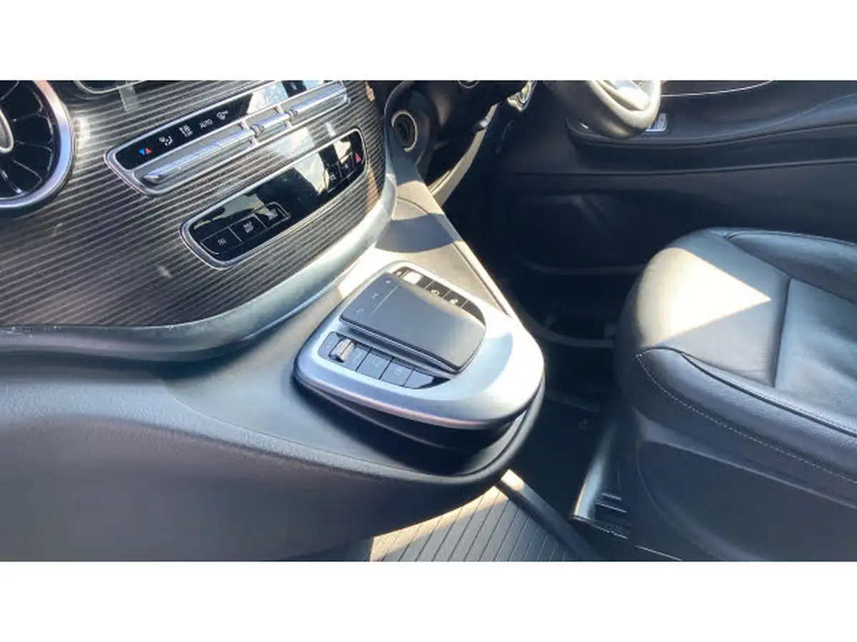 2021-mercedes-benz-eqv-e-eqv-300-sport-premium-big-12