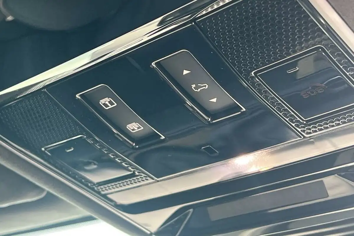 2024-land-rover-range-rover-sport-44-p635-sv-edition-one-gloss-paint-big-76