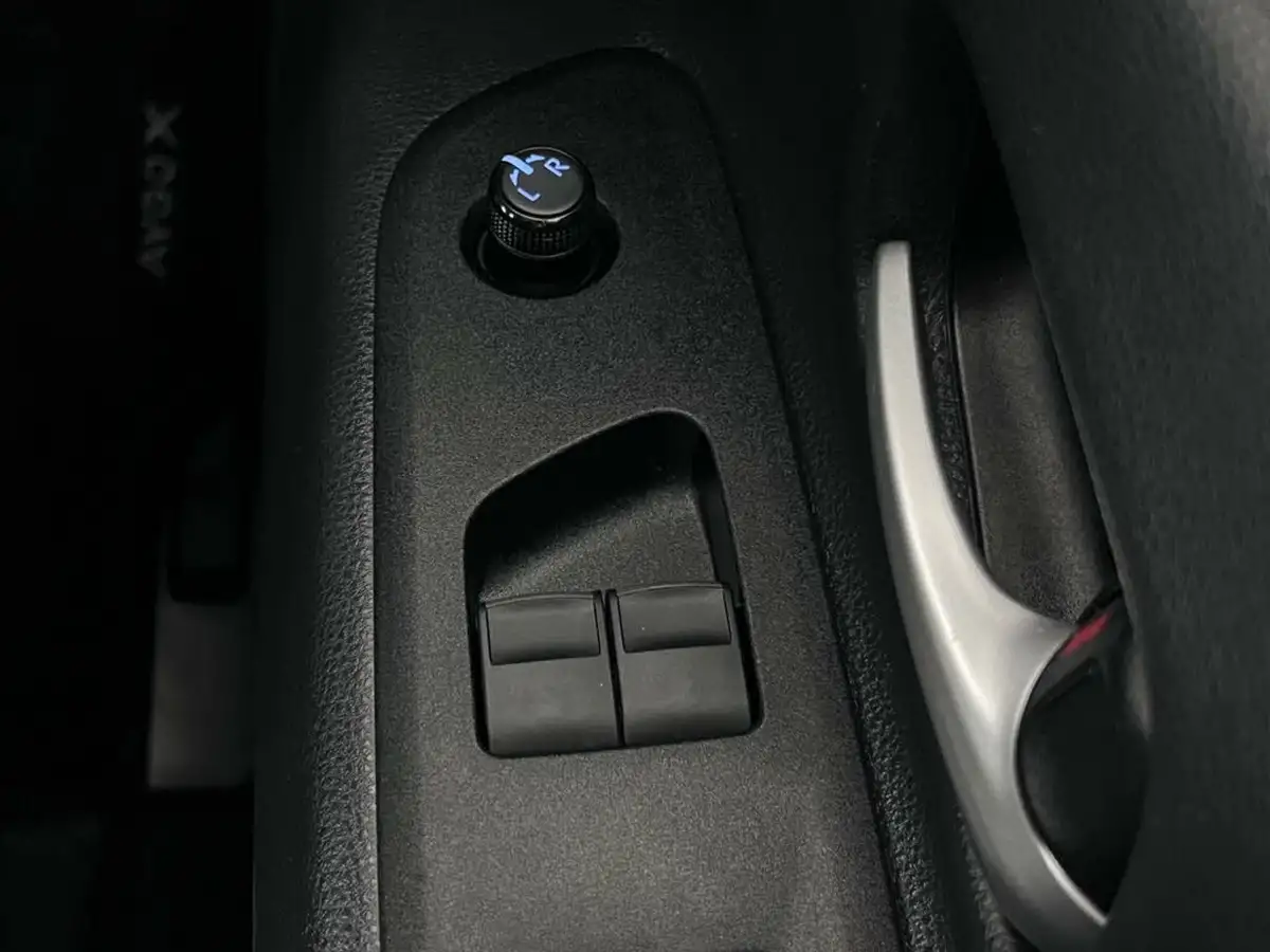2023-toyota-aygo-x-10-vvt-i-pure-cvt-big-32