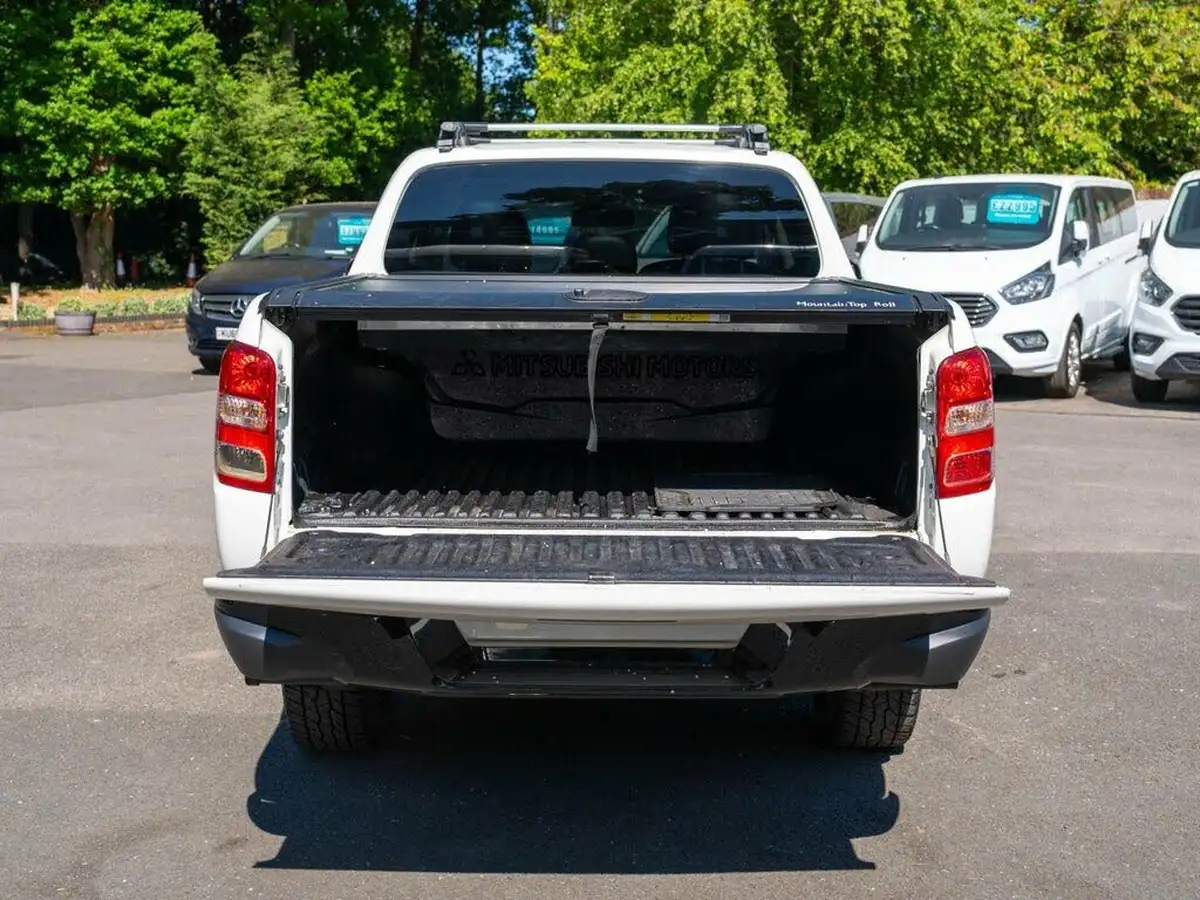 2019-mitsubishi-l200-24di-d-challenger-auto-big-9