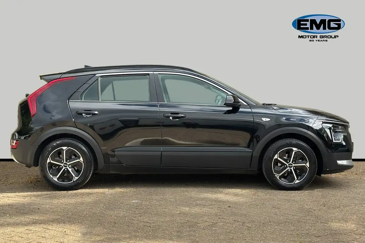 2023-kia-niro-16-gdi-139bhp-hev-132kwh-big-3