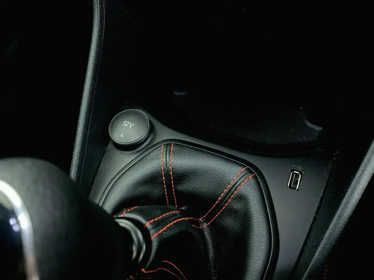 2021-ford-fiesta-10t-st-line-edition-155ps-hybrid-mhev-5d-big-33