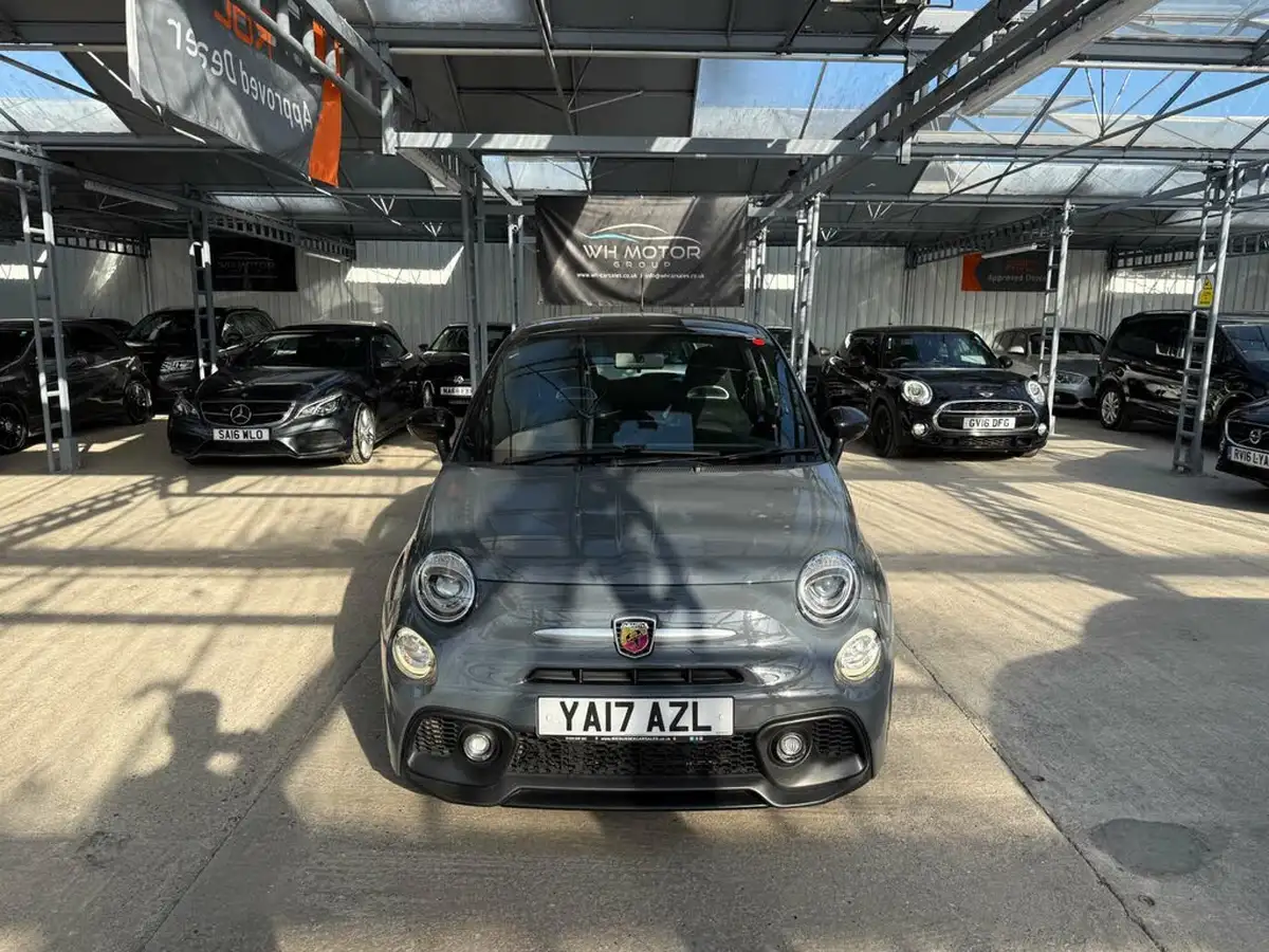 2017-abarth-595-14-tjet-big-16