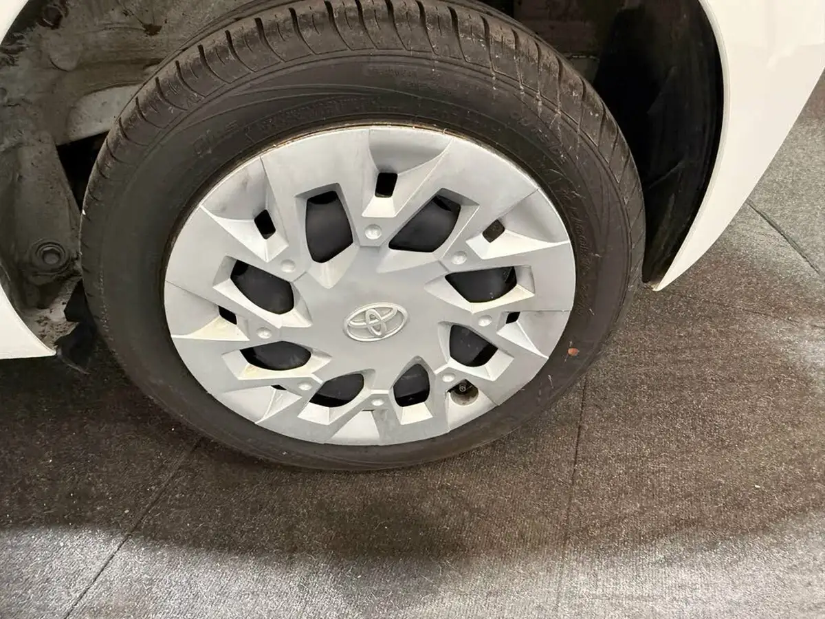 2021-toyota-aygo-10-vvt-i-x-play-tss-x-shift-big-35