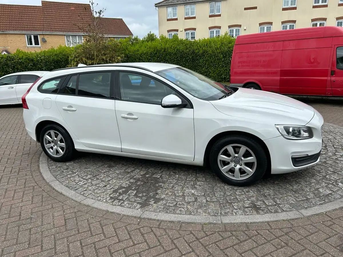 2014-volvo-v60-16td-d2-business-edition-powershift-big-44