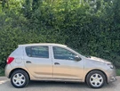 2015-dacia-sandero-12-ambiance-small-7
