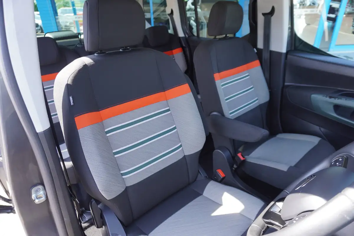 2023-citroen-berlingo-e-flair-xtr-m-size-big-6