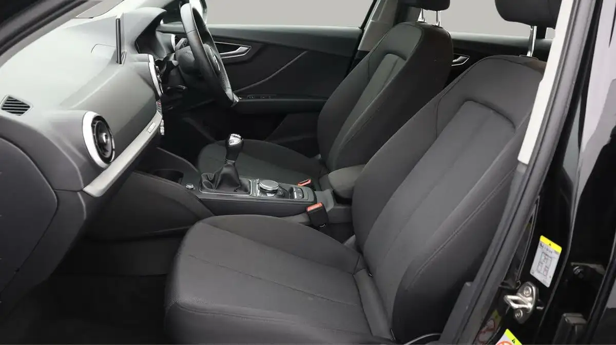 2022-audi-q2-10-30-tfsi-technik-big-13