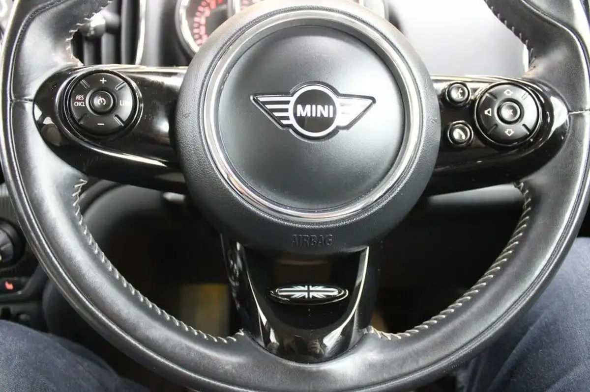 2019-mini-countryman-15-cooper-exclusive-ss-big-33