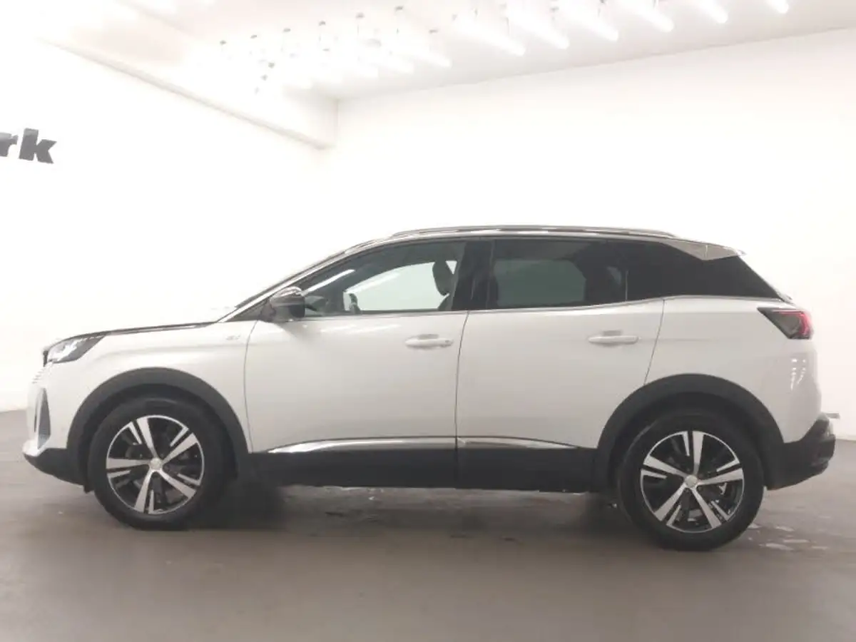 2023-peugeot-3008-suv-12-puretech-gt-136ps-hybrid-e-dsc6-big-3