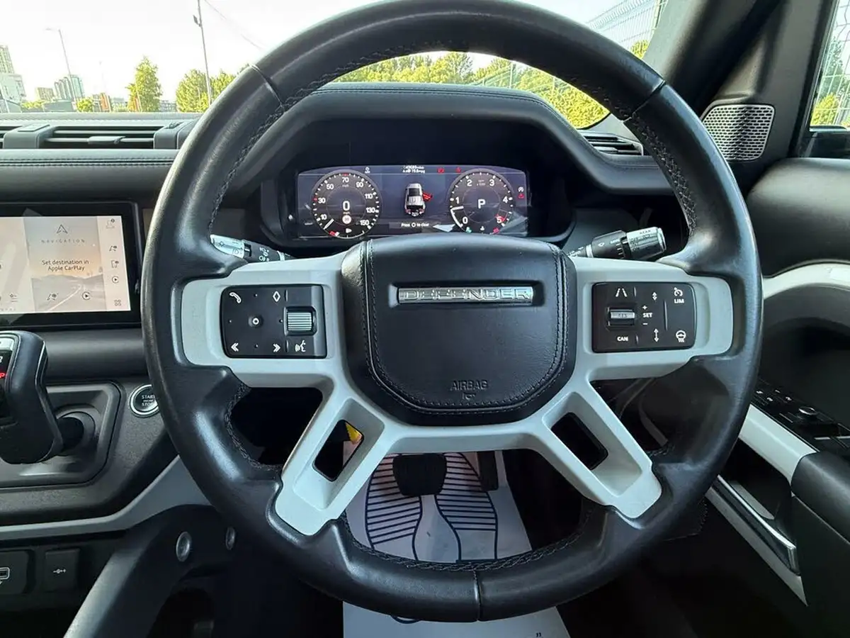 2021-land-rover-110-defender-30-d250-hse-big-15