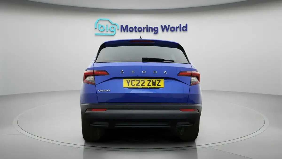 2022-skoda-karoq-10-tsi-se-l-big-5