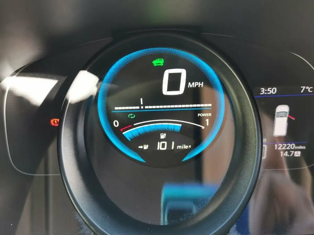 2019-nissan-env200-e-acenta-panel-van-auto-big-14