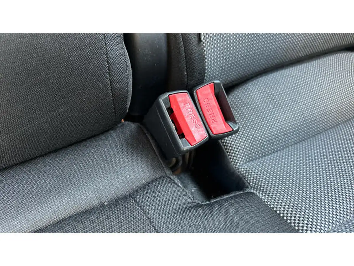 2017-kia-pro-ceed-16-gdi-2-big-16