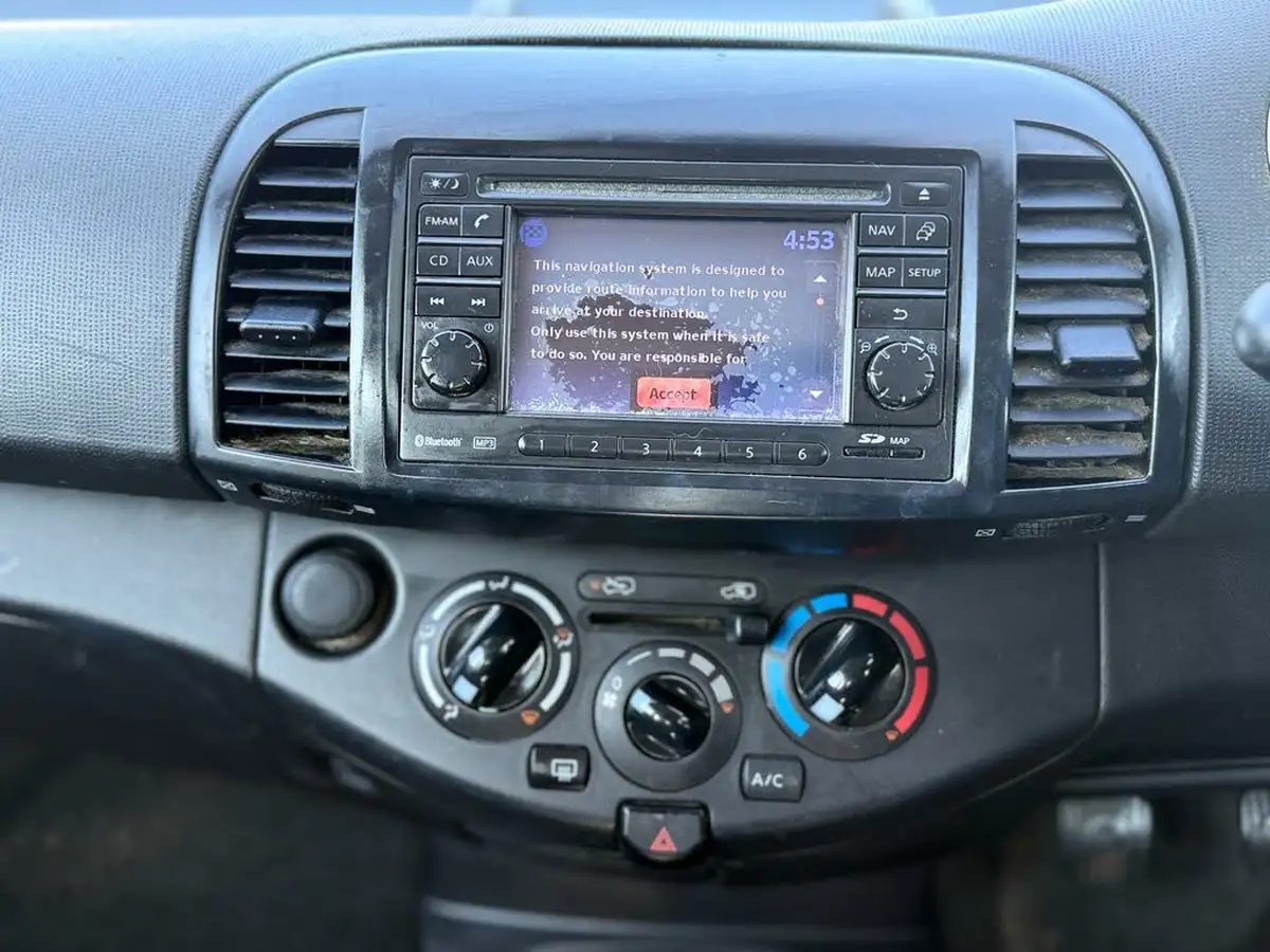 2010-nissan-micra-12-n-tec-5d-big-9