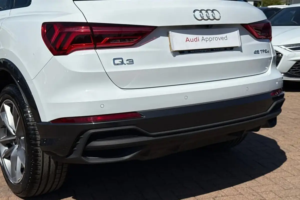 2023-audi-q3-14-45-tfsi-e-black-edition-station-wagon-big-37