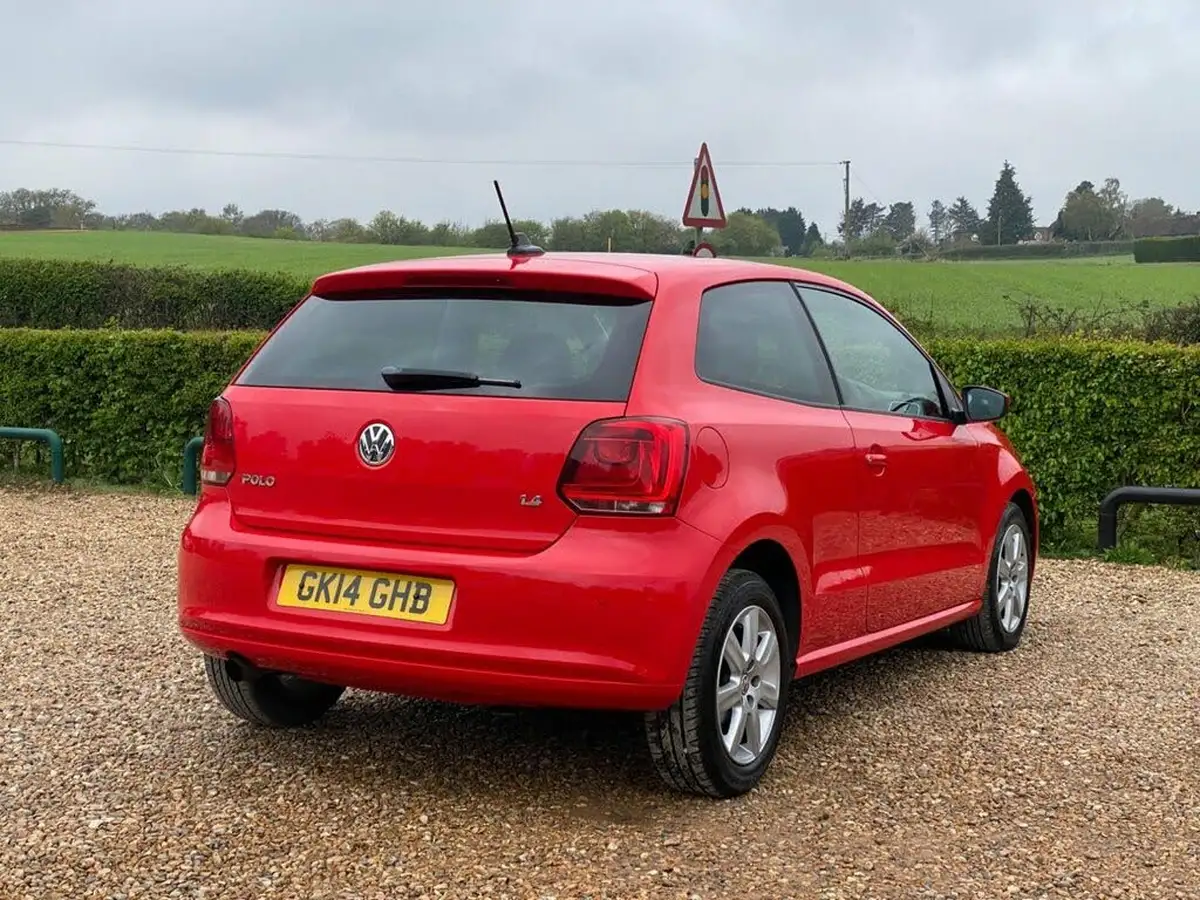 2014-volkswagen-polo-14-match-edition-3d-dsg-big-7