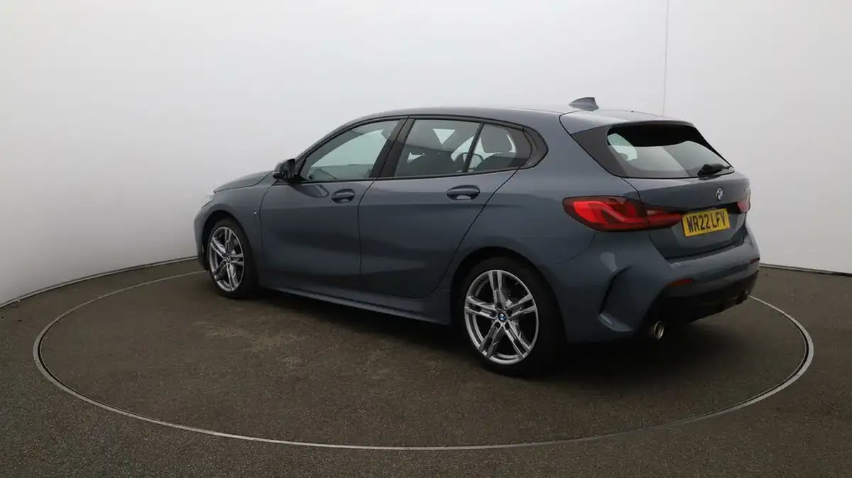 2022-bmw-1-series-15-118i-m-sport-lcp-big-63